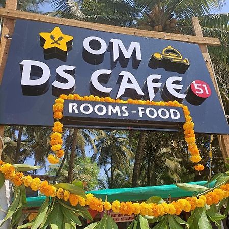Om D S Cafe 51 & Beach Stay Gokarna  Extérieur photo