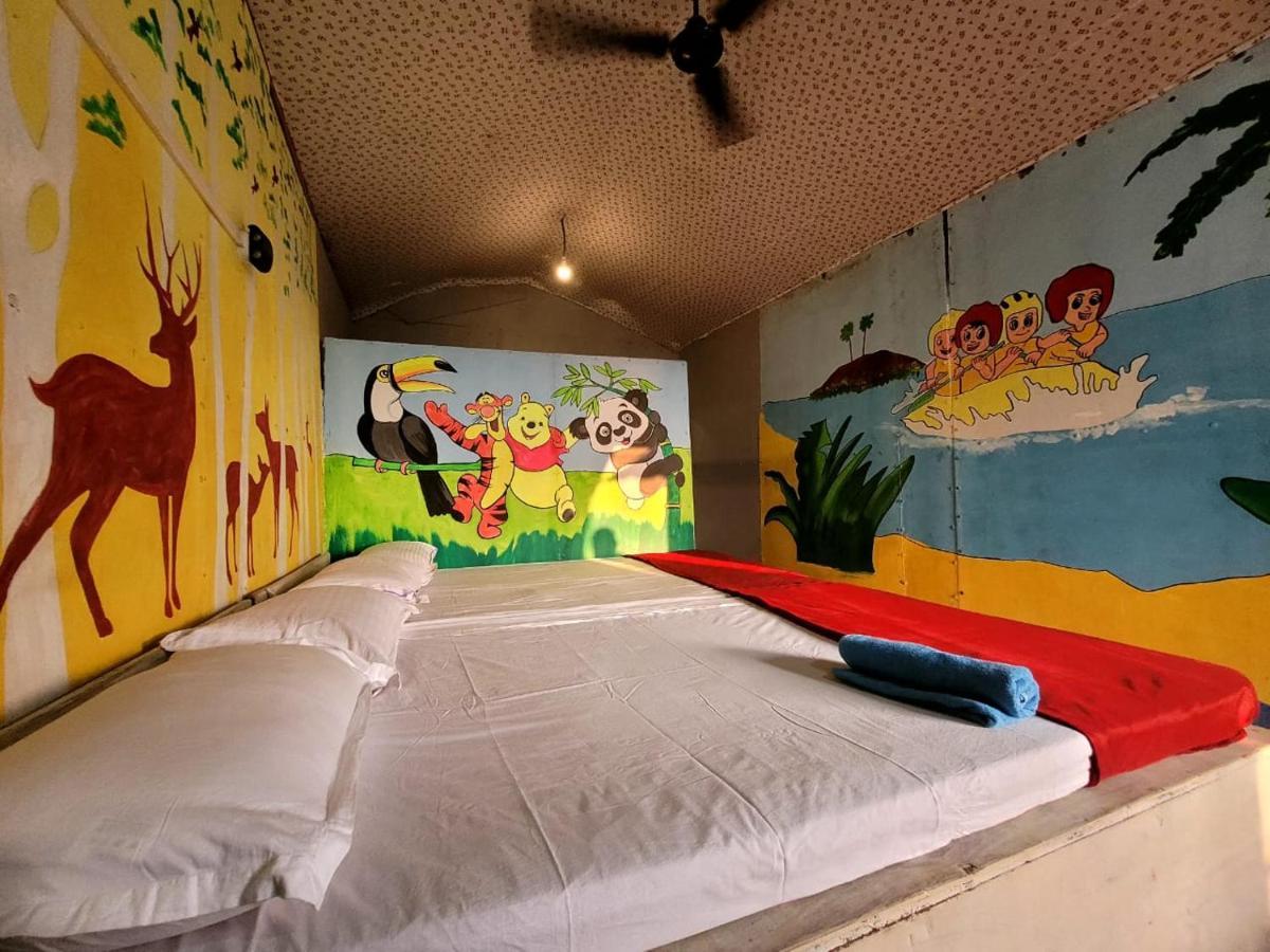Om D S Cafe 51 & Beach Stay Gokarna  Extérieur photo