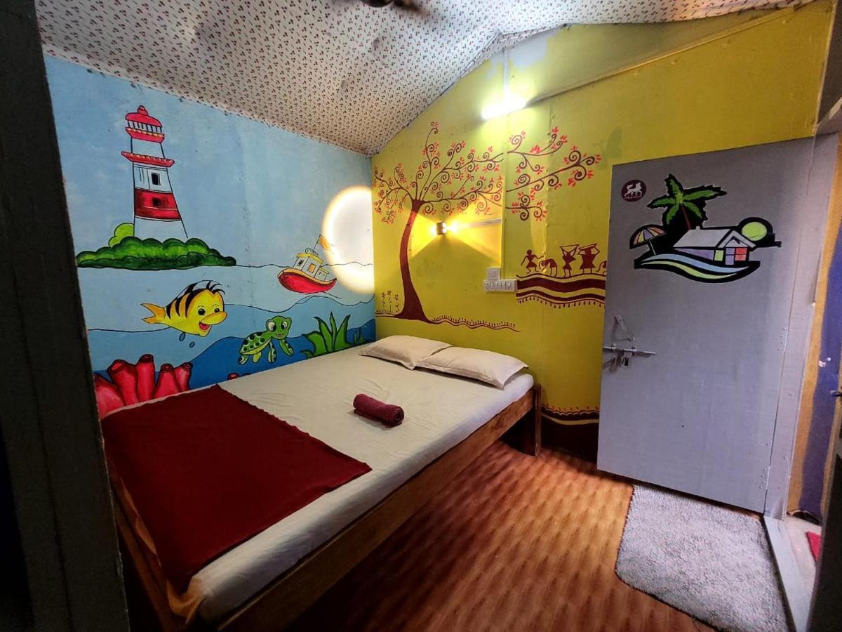Om D S Cafe 51 & Beach Stay Gokarna  Extérieur photo