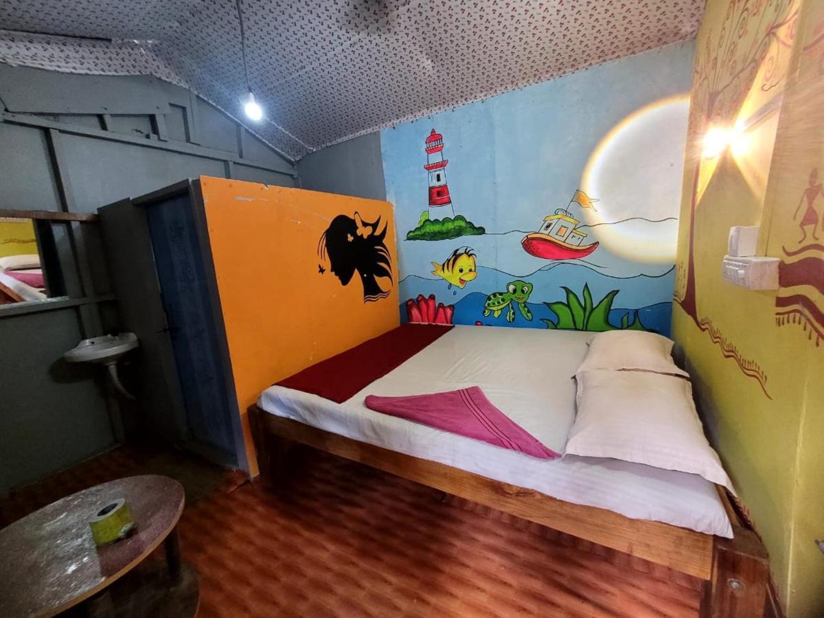 Om D S Cafe 51 & Beach Stay Gokarna  Extérieur photo