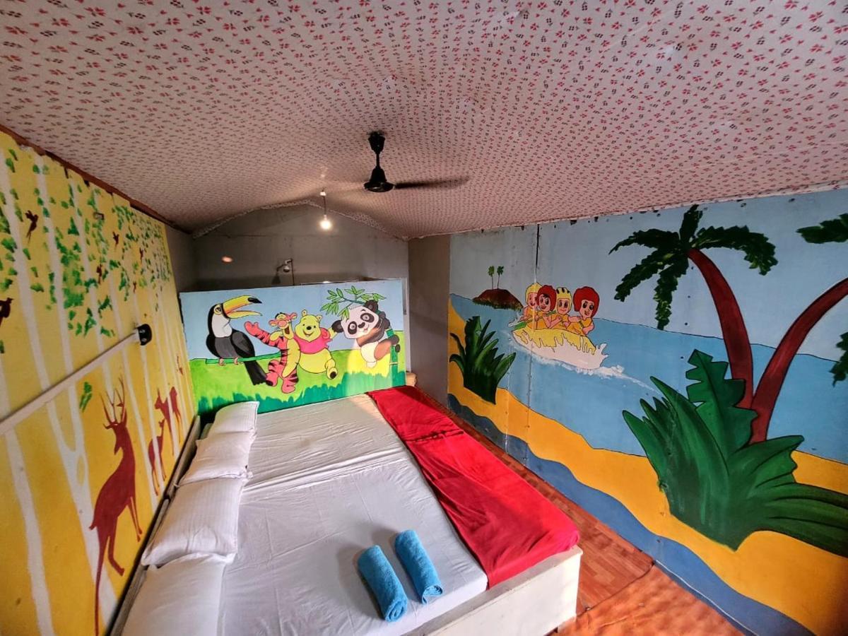 Om D S Cafe 51 & Beach Stay Gokarna  Extérieur photo