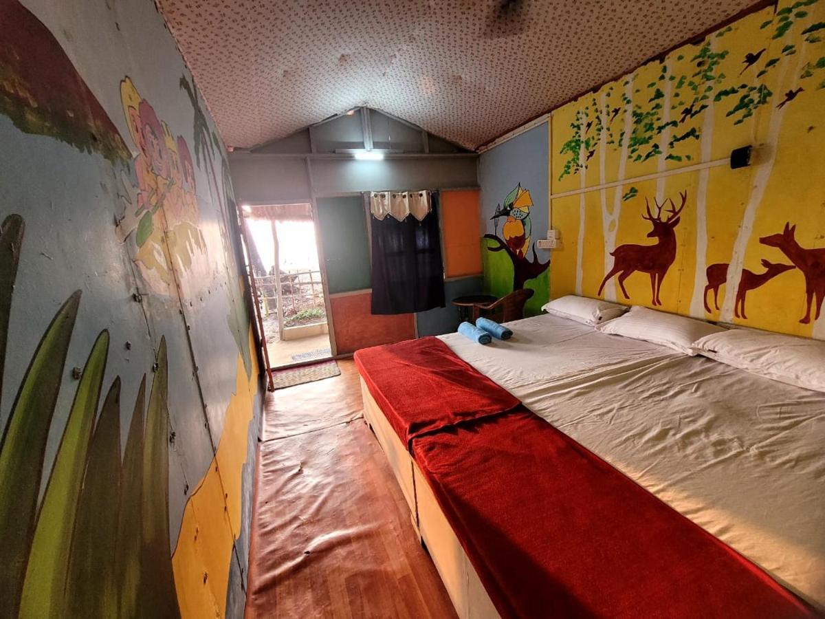 Om D S Cafe 51 & Beach Stay Gokarna  Extérieur photo