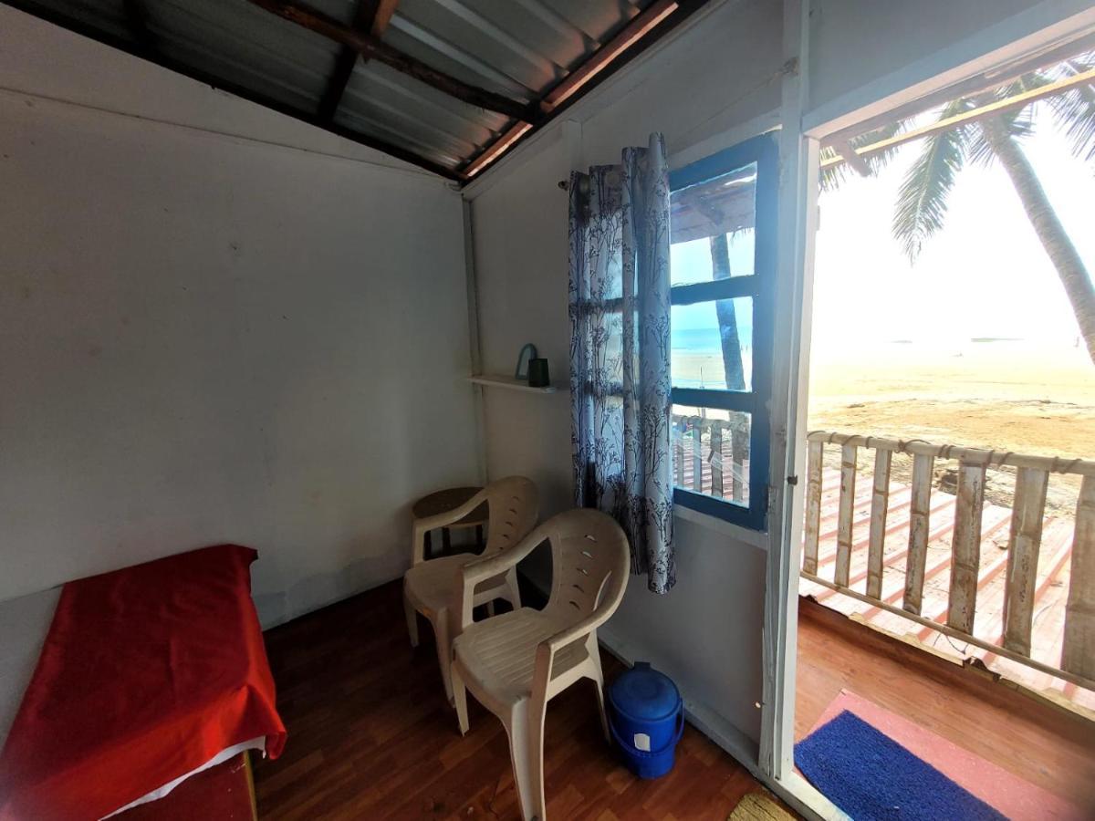 Om D S Cafe 51 & Beach Stay Gokarna  Extérieur photo